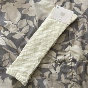 Childrens place knee high socks with hearts